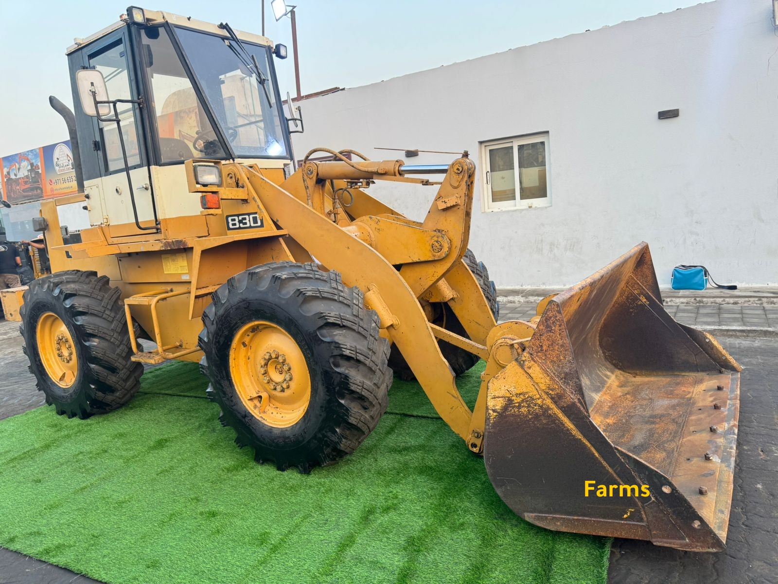 🚜 لودر TCM 830 – وارد اليابان مباشرة 🇯🇵